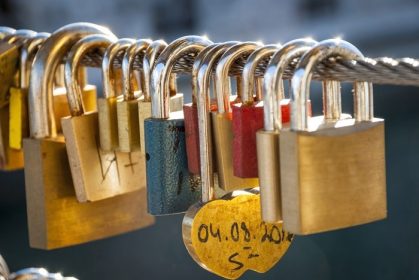 دانلود قفل قفل عشق در پل قصاب در لیوبلیانا، اسلوونی