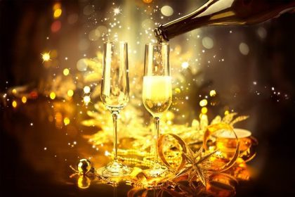 دانلود جشن سال نو با شامپاین. جشن کریسمس و سال نو مبارک Champagne. سال نو تعطیلات تزئین میز. دو عدد شامپاین