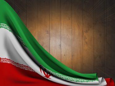 دانلود پرچم ایران روی میز چوبی با فلاش نور