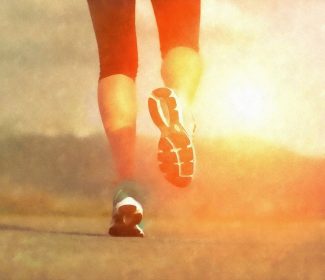 دانلود پاهای ورزشکار دونده که در جاده زیر نور آفتاب در حال دویدن هستند. اثر هنری آبزیان