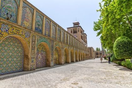 دانلود تهران ، ایران – 1 مه 2015 بنای خورشید کاخ سلطنتی گلستان قدیمی ترین گروه های ساختمان در پایتخت پارس ، به شکل فعلی خود در 1865_002 بازسازی شد