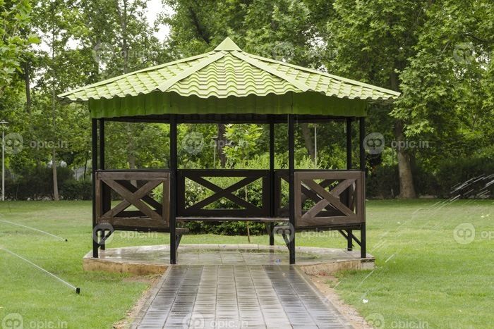 دانلود Gazebo در پارک ، تهران ، ایران