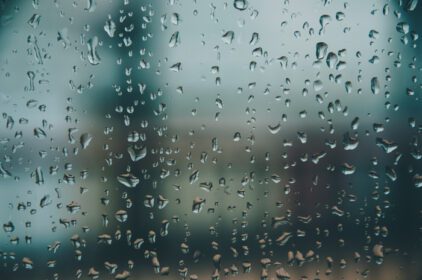 دانلود پس زمینه و والپیپر عکس با قطره بارانی و قطرات آب روی پنجره
