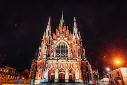 دانلود عکس کلیسای سنت جوزف در کراکوف لهستان