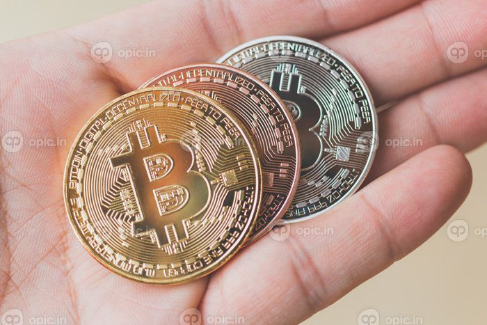 دانلود عکس مفهوم ارز دیجیتال سکه بیت کوین