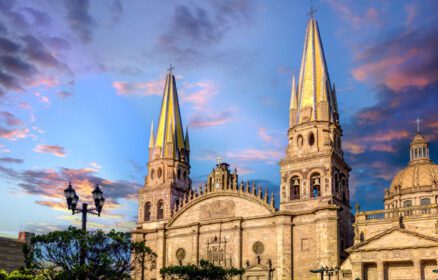 دانلود عکس کلیسای جامع مرکزی گوادالاخارا در جالیسکو مکزیک