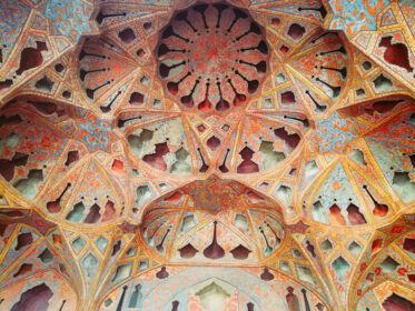 دانلود عکس مقرنس سقفی اصفهان از موسیقی