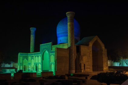 دانلود عکس مقبره امیر تیمور در شب در سمرقند