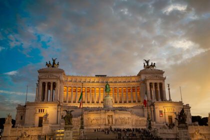 دانلود عکس رم منظره محراب دلا پاتریا ویتوریو امانوئل دوم بنای یادبود