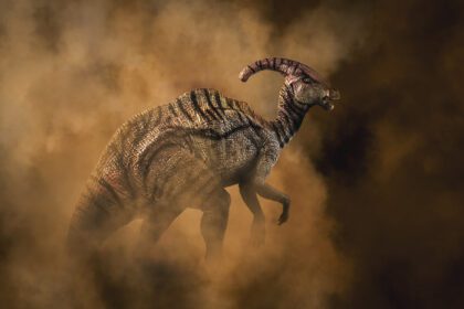 دانلود عکس پاراسورولوفوس دایناسور در پس زمینه دود