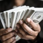 نقاشی کلاسیک گل ها در گلدان شیشه ای 1671