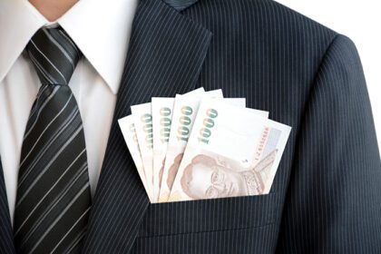 دانلود عکس پول در کت و شلوار تاجر جیبی بات تایلند ارز thb