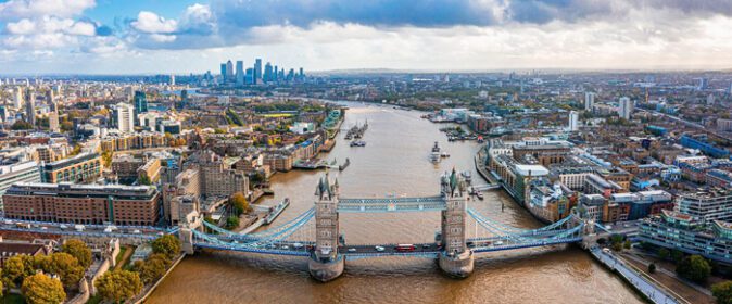 دانلود عکس نمای پانوراما هوایی از پل برج لندن