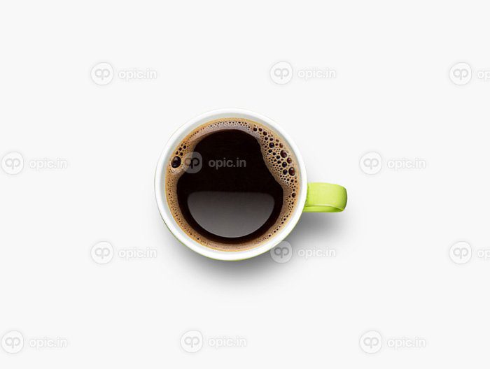 دانلود عکس فنجان قهوه سیاه جدا شده در پس زمینه سفید