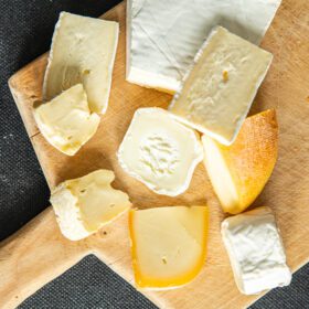 دانلود عکس پنیر پنیر تخته پنیر تازه پنیر گوسفند بزی سفید