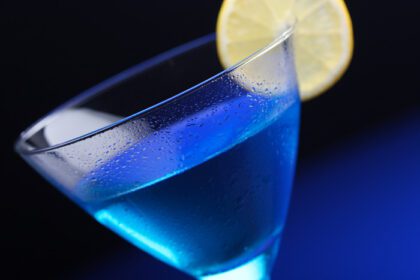 دانلود عکس نوشیدنی کوراکائوی آبی