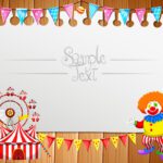 دانلود عکس مداد و دفترچه یادداشت ساعت زنگ دار قدیمی روی میز چوبی