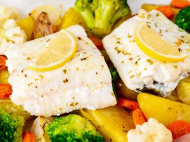 دانلود عکس ماهی ماهی پخته شده با سبزیجات رژیم غذایی سالم غذای سالم