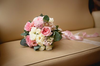 دانلود عکس دسته گل عروس گل آرایی عروس تزیین جشن