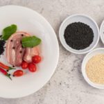 دانلود وکتور پترن بدون درز گل با پس زمینه استوایی برگ