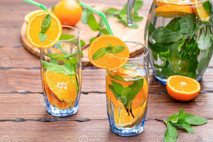 دانلود عکس لیموناد تابستانی با طراوت با نعنا و مرکبات