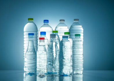 دانلود مجموعه عکس بطری پلاستیکی شفاف آب با برچسب خالی