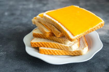 دانلود عکس ساندویچ پنیر چدار میمولت پنیر غذای تازه