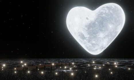 دانلود عکس یک ماه کامل به شکل قلب با ستاره های کامل در آسمان