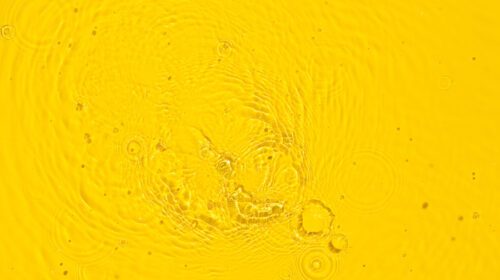 دانلود عکس انتزاعی تابستانی پس زمینه زرد شفاف آب شفاف
