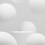 دانلود تصویر برداری از وکتور خالکوبی قلب در حال پرواز به سبک طراحی شده روی پس زمینه سفید