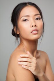 دانلود عکس زن زیبایی آسیایی