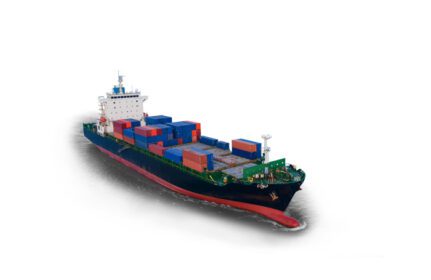 دانلود عکس محموله کشتی کانتینری در دریا برای واردات حمل و نقل صادراتی