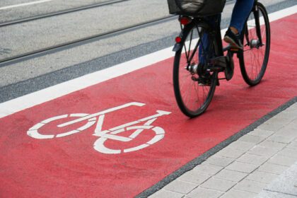 دانلود عکس مسیر دوچرخه یا بزرگراه دوچرخه سواری تعیین شده