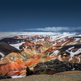 دانلود عکس مناظر زیبای ایسلندی از آتشفشان رنگارنگ رنگین کمان