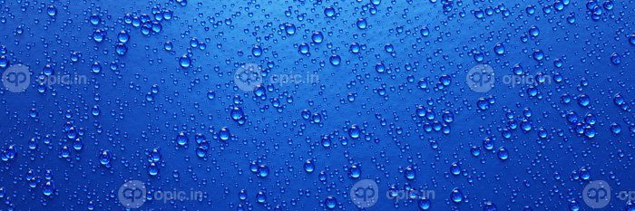 دانلود عکس تعداد زیادی قطرات آب روی سطوح فلزی یا فلزی به رنگ آبی