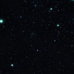 وکتور تصویر وکتور فیلم جالب جان تراولتا و ساموئل جکسون در فیلم اکشن نمادین داستانی با فرمت وکتور کوئنتین تارانتینو تصویر دو شخصیت که اسلحه‌های آزاد در دست دارند