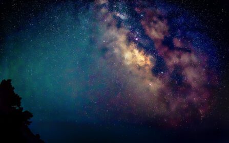دانلود مرکز عکس کهکشان راه شیری در آسمان تاریک شب