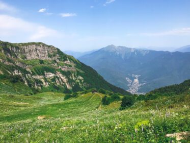 دانلود عکس نمایی زیبا از قله کوه های قفقاز roza khutor russia