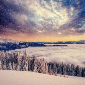 دانلود عکس مه در کوه های زمستانی غروب فوق العاده