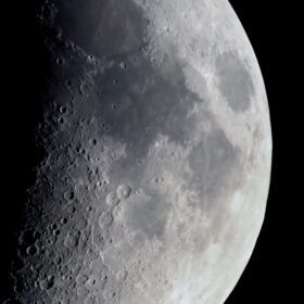 دانلود عکس ربع اول ماه با تلسکوپ