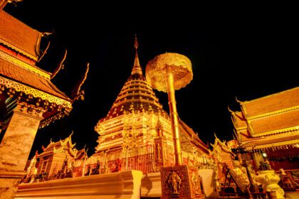 دانلود عکس معبد بودایی وات فرا که دوی سوتپ در چیانگ مای