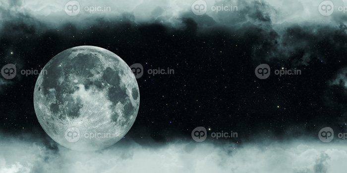 دانلود عکس ماه کامل در یک شب ابری تصویر سه بعدی