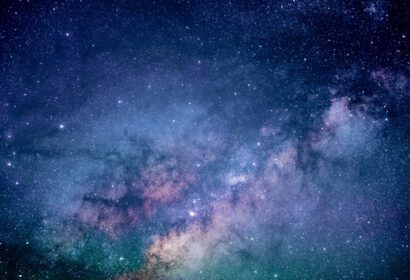 دانلود عکس کهکشان راه شیری با ستاره ها و غبار فضایی در کیهان