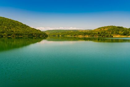 دانلود عکس دریاچه grliste در نزدیکی Zajacar در شرق صربستان