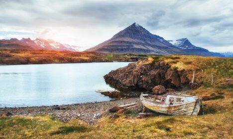 دانلود عکس مناظر زیبای جنگل ها و کوه های ایسلند