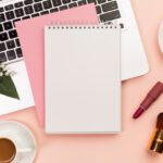 دانلود وکتور وکتور نقشه برزیل دانه های قهوه با حروف قابل ویرایش قابل ویرایش قهوه جوش و فنجان ایزوله شده روی پس زمینه سبز