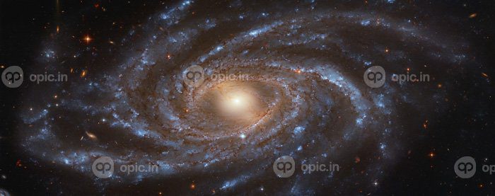 دانلود عکس کهکشان ngc که توسط تلسکوپ فضایی هابل گرفته شده است