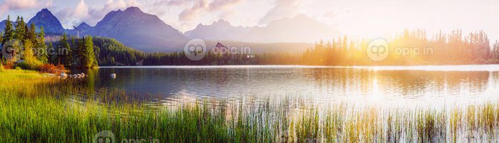 دانلود عکس دریاچه کوه با شکوه در پارک ملی تاترا strbske بالا