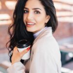 دانلود عکس قطب نما با نقشه سفر ماجراجویی سفر تعطیلات که می گوید