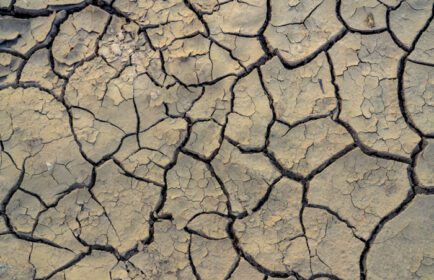 دانلود عکس تغییر اقلیم و خشکسالی زمین بحران آب اقلیم خشک